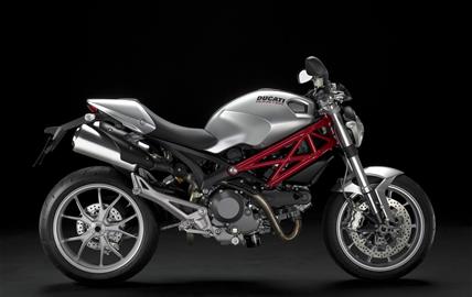 Thumbnail image for http://media.bikes.cz/Photo/img_48128O27648O100978O33O7131914OBO04507O0854O3.jpg?text=Ducati Monster 1100 EVO