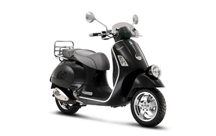 Thumbnail image for http://media.bikes.cz/Photo/img_48128O27648O116783O33O8248074OBO04507O0854O3.jpg?text=Vespa GTV Via Montenapoleone