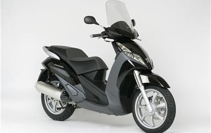 Thumbnail image for http://media.bikes.cz/Photo/img_48128O27648O119712O33O8454922OBO04507O0854O3.jpg?text=Peugeot Geopolis 125
