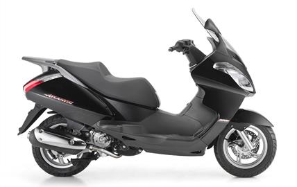 Thumbnail image for http://media.bikes.cz/Photo/img_48128O27648O133748O33O9446154OBO04507O0854O3.jpg?text=Aprilia Atlantic 300 Sport