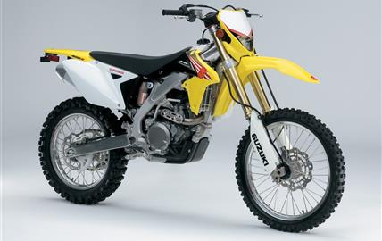 Thumbnail image for http://media.bikes.cz/Photo/img_48128O27648O140157O33O9898762OBO04507O0854O3.jpg?text=Suzuki RMX 450 Z