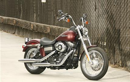 Thumbnail image for http://media.bikes.cz/Photo/img_48128O27648O143028O33O10101514OBO04507O0854O3.jpg?text=Harley-Davidson FXDB Dyna Street Bob