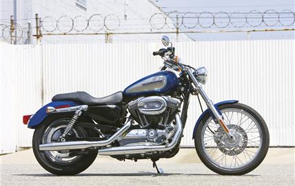 Thumbnail image for http://media.bikes.cz/Photo/img_48128O27648O143057O33O10103562OBO04507O0854O3.jpg?text=Harley-Davidson Sportster XL1200C Custom