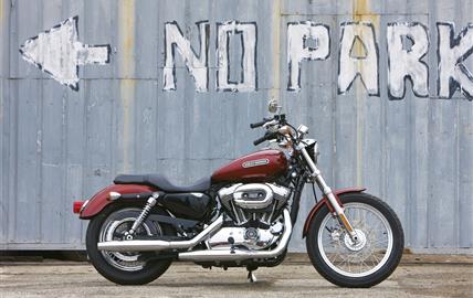 Thumbnail image for http://media.bikes.cz/Photo/img_48128O27648O143086O33O10105610OBO04507O0854O3.jpg?text=Harley-Davidson Sportster XL1200L Low