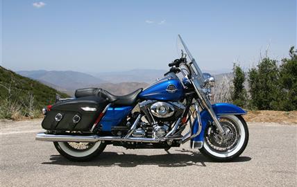 Thumbnail image for http://media.bikes.cz/Photo/img_48128O27648O143260O33O10117898OBO04507O0854O3.jpg?text=Harley-Davidson FLHR Road King