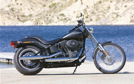 Thumbnail image for http://media.bikes.cz/Photo/img_48128O27648O143579O33O10140426OBO04507O0854O3.jpg?text=Harley-Davidson FXSTB Night Train