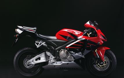 Thumbnail image for http://media.bikes.cz/Photo/img_48128O27648O145145O33O10251018OBO04507O0854O3.jpg?text=Honda CBR1000RR 2004-2005