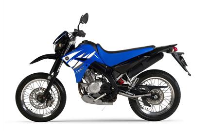 Thumbnail image for http://media.bikes.cz/Photo/img_48128O27648O145667O33O10287882OBO04507O0854O3.jpg?text=Yamaha XT125X 2005-