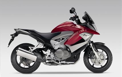 Thumbnail image for http://media.bikes.cz/Photo/img_48128O27648O16066O33O1135370OBO04507O0854O3.jpg?text=Honda Crossrunner
