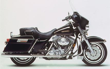 Thumbnail image for http://media.bikes.cz/Photo/img_48128O27648O18618O33O1315594OBO04507O0854O3.jpg?text=Harley-Davidson Electra Glide Standard
