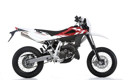 Thumbnail image for http://media.bikes.cz/Photo/img_48128O27648O27927O33O1973002OBO04507O0854O3.jpg?text=Husqvarna SMS 125