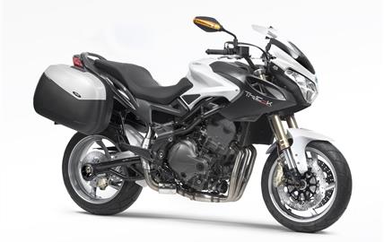 Thumbnail image for http://media.bikes.cz/Photo/img_48128O27648O4060O33O287498OBO04507O0854O3.jpg?text=Benelli TRE-K 899