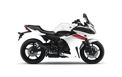 Thumbnail image for http://media.bikes.cz/Photo/img_48128O27648O42166O33O2978570OBO04507O0854O3.jpg?text=Yamaha XJ6 Diversion F