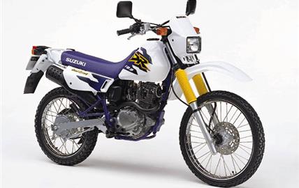 Thumbnail image for http://media.bikes.cz/Photo/img_48128O27648O48111O33O3398410OBO04507O0854O3.jpg?text=Suzuki DR 125 SE