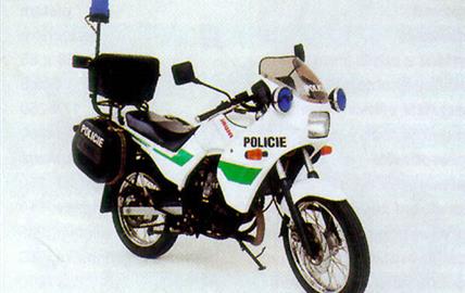 Thumbnail image for http://media.bikes.cz/Photo/img_48128O27648O49358O33O3486474OBO04507O0854O3.jpg?text=Jawa 250/593 Policie