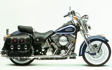 Thumbnail image for http://media.bikes.cz/Photo/img_48128O27648O54665O33O3861258OBO04507O0854O3.jpg?text=Harley-Davidson FLSTS Heritage Springer