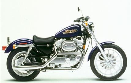 Thumbnail image for http://media.bikes.cz/Photo/img_48128O27648O55013O33O3885834OBO04507O0854O3.jpg?text=Harley-Davidson XLH Sportster 883