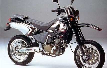 Thumbnail image for http://media.bikes.cz/Photo/img_48128O27648O55245O33O3902218OBO04507O0854O3.jpg?text=Husqvarna SM 610 Supermotard