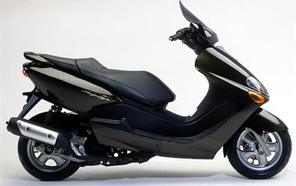 Thumbnail image for http://media.bikes.cz/Photo/img_48128O27648O59537O33O4205322OBO04507O0854O3.jpg?text=Yamaha YP 125 MAJESTY