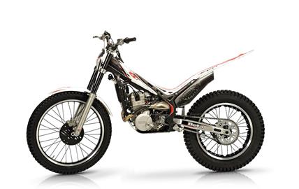Thumbnail image for http://media.bikes.cz/Photo/img_48128O27648O98832O33O6980362OBO04507O0854O3.jpg?text=Beta EVO 250 4T