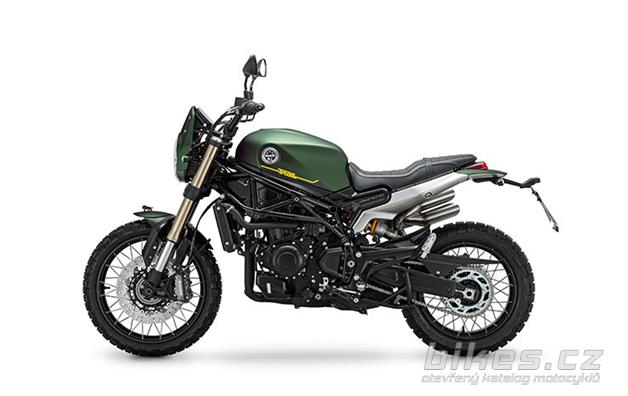 Benelli Leoncino 800