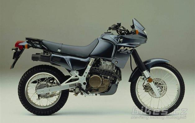 Honda NX 650 DOMINATOR