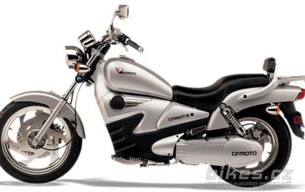 CFMOTO V5 Sport Cruiser / CF250T-5