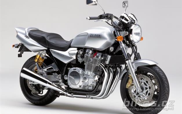 Yamaha XJR 1200