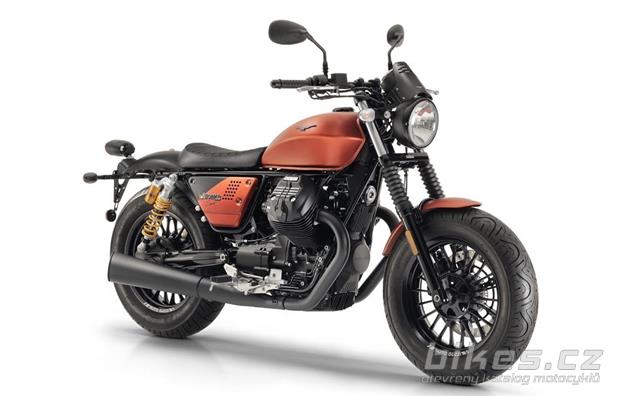 Moto Guzzi V9 Bobber Sport