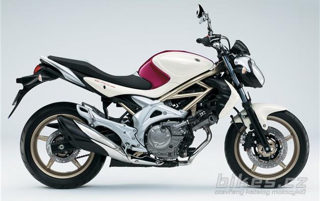 Suzuki SFV 650 Gladius