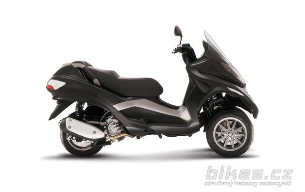 Piaggio MP3 250