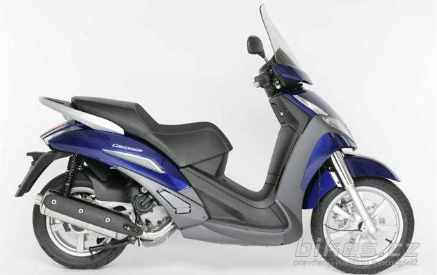 Peugeot Geopolis 400