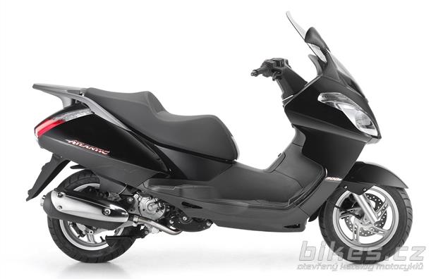 Aprilia Atlantic 300 Sport