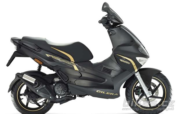 Gilera Runner 125 Black Soul