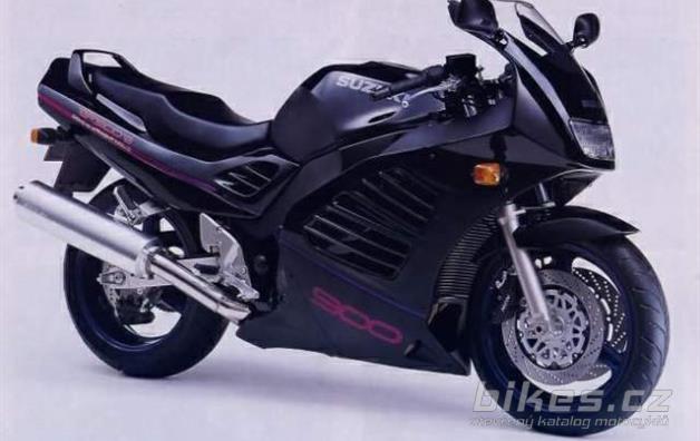 Suzuki RF 900 R