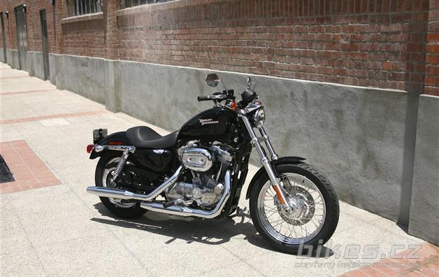 Harley-Davidson Sportster XL 883