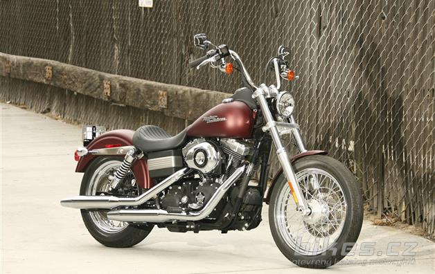 Harley-Davidson FXDB Dyna Street Bob