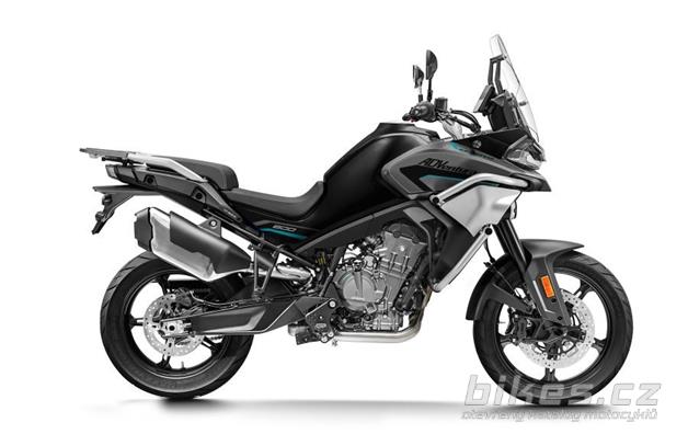 CFMOTO 800 Adventura Terrain