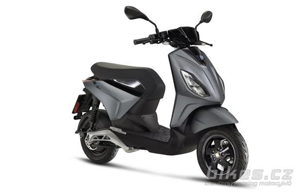 Piaggio 1 Plus