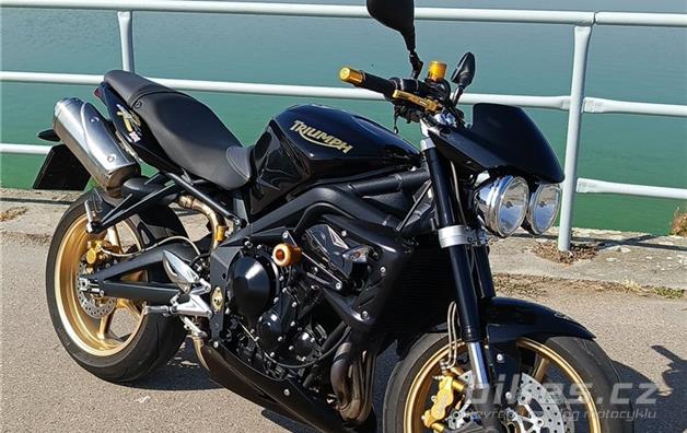 Triumph Street Triple R