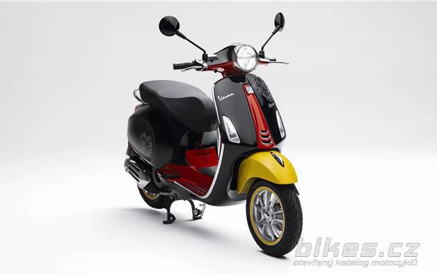 Vespa Primavera Disney Mickey Mouse Edition
