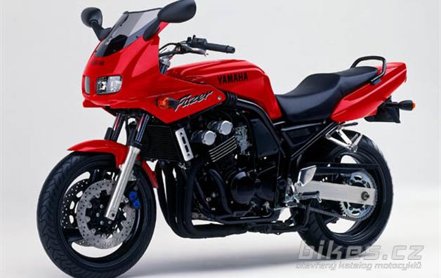Yamaha FZS 600 FAZER
