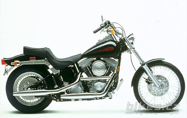 Harley-Davidson FXST Softail Standard