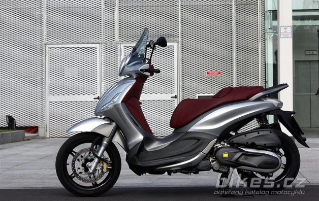 Piaggio Beverly Sport Touring