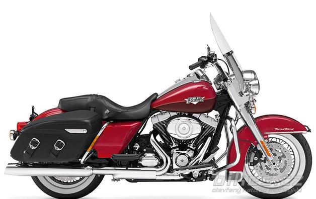 Harley-Davidson FLHRC Road King Classic