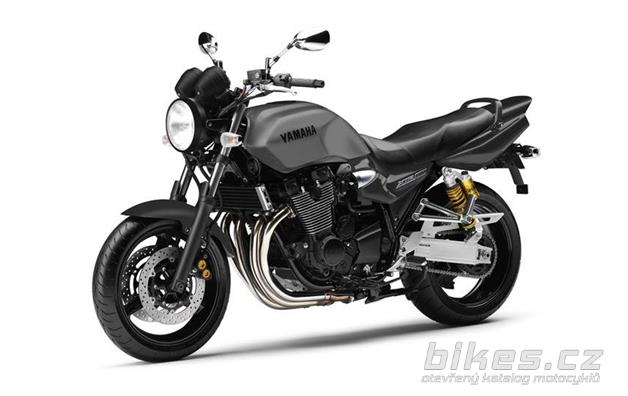 Yamaha XJR 1300