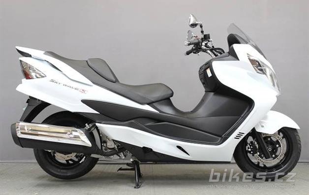 Suzuki Skywave 250 Type S Basic