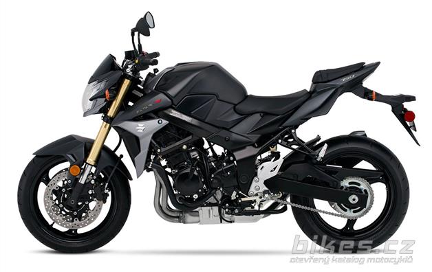 Suzuki GSX-S750