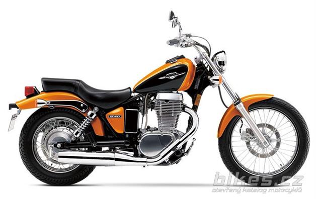 Suzuki Boulevard S40