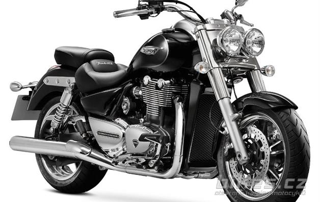 Triumph Thunderbird Commander